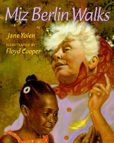 cover image Miz Berlin Walks