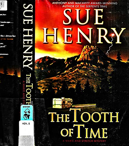 cover image The Tooth of Time: A Maxie and Stretch Mystery