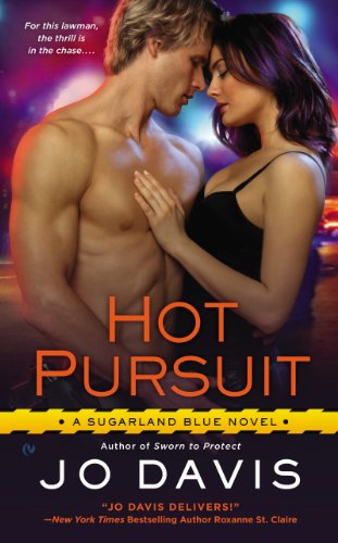 cover image Hot Pursuit