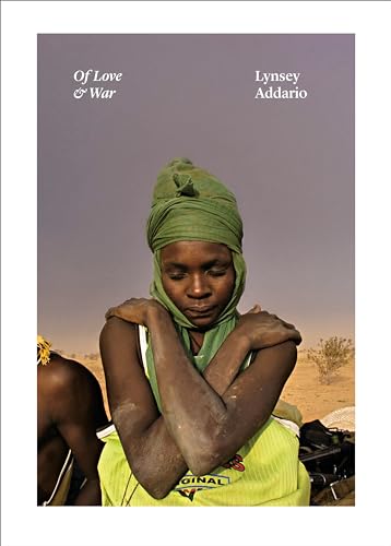 cover image Of Love & War
