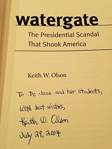 cover image WATERGATE: The Presidential Scandal That Shook America