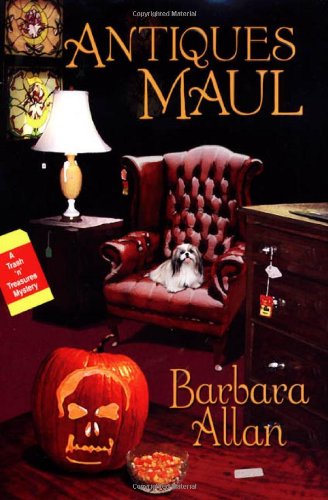 cover image Antiques Maul: A Trash 'n' Treasures Mystery