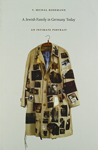 cover image A JEWISH FAMILY IN GERMANY TODAY: An Intimate Portrait