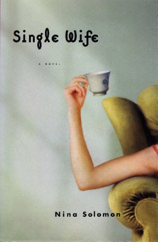 cover image SINGLE WIFE