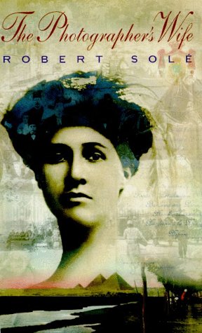 cover image The Photographer's Wife