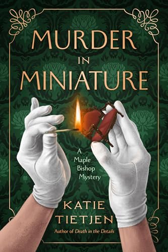 cover image Murder in Miniature: A Maple Bishop Mystery